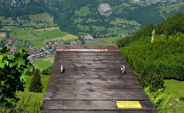 成交在見客戶之前》你必須快速作決定，作決定後馬上付諸行動